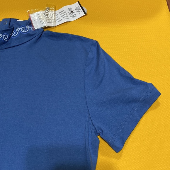 Top - Picture 5 of 8